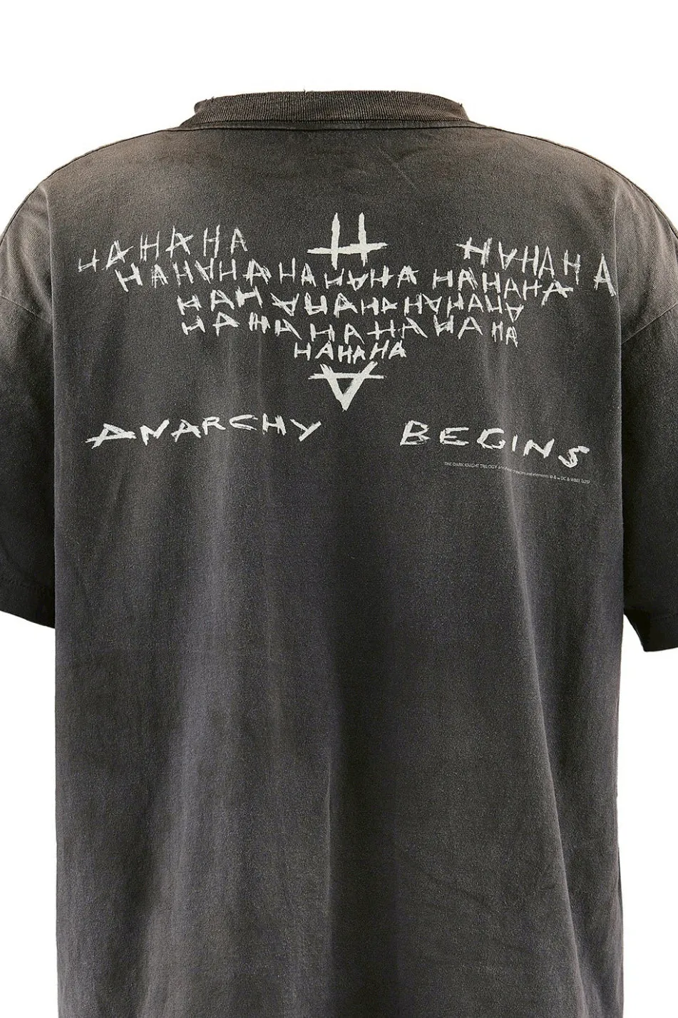 ⚠️This season’s most important Batman-Joker IP collaboration SAINT Mxxxxxx × The Dark Knight BTM_SS TEE /DARKNIGHT/BLK Dark Knight co-branded Joker Dark Knight TEE Washed black S-XL Top-notch printing technology Vector-level replica of the original details Asut ready-made garment dyeing Ma Liu fading Re-washing to make the old Authentic proofing Custom-woven correct main mark Washing mark The difference is shown in the picture and made.
